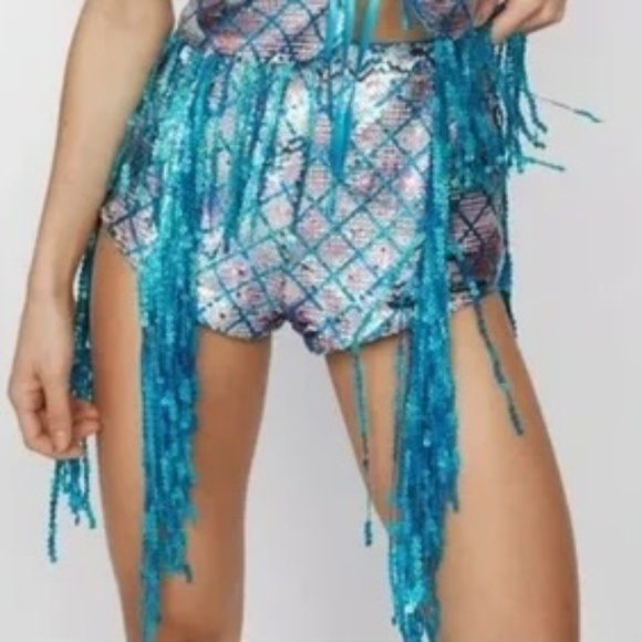 NWT Nasty Gal Premium Mermaid Embellished Sequin Cheeky Fringe Shorts Sz US 8 - Picture 2 of 8